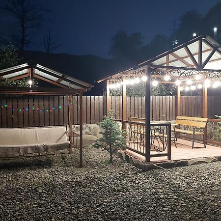 Konstantine's Chalet Bakuriani Exterior foto
