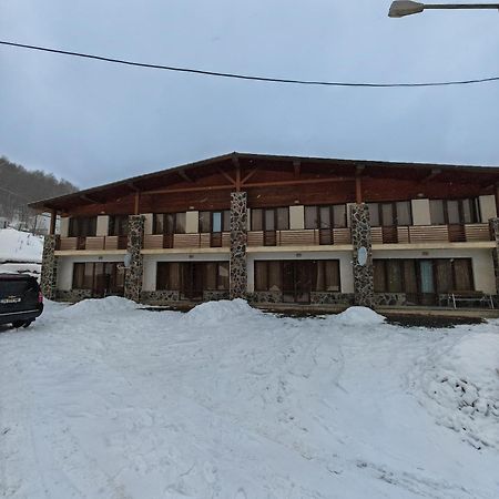 Konstantine's Chalet Bakuriani Exterior foto